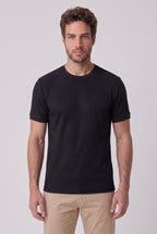 CAMISETA RAVELLO CANELADA PRETA ZIGMA