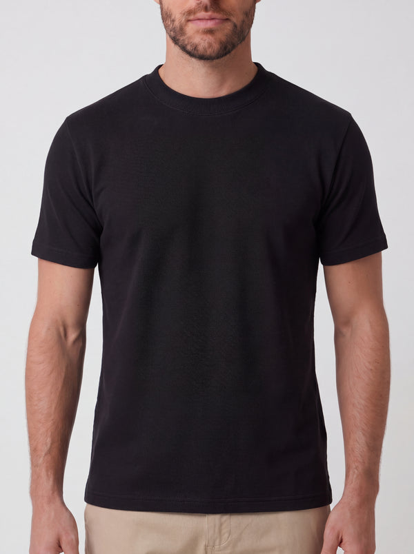 CAMISETA PIQUET SIGNATURE GOLA MEDIA PRETA ZIGMA