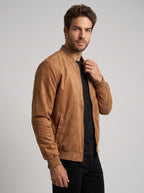 JAQUETA BOMBER SUEDE CARAMELO ZIGMA