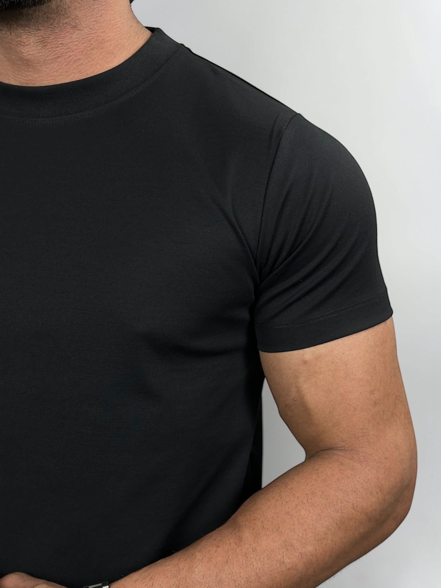 CAMISETA COMFORT STRETCH PRETA ZIGMA