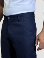 BERMUDA CAPRI PURO LINHO AZUL MARINHO ZIGMA