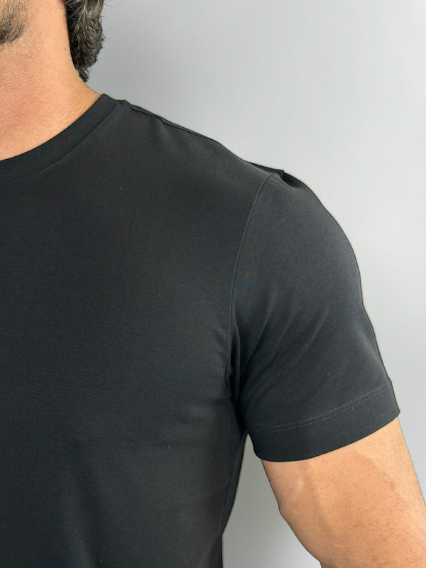 CAMISETA STRONG EGYPT PRETO URBO