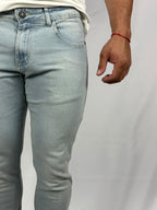 J03713436942