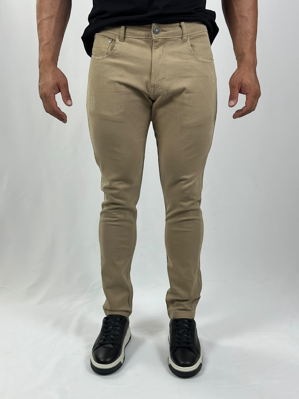 CALÇA SARJA TRADICIONAL MARROM URBO
