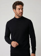 TRICOT GOLA ALTA ESSSENTIAL PRETO ZIGMA