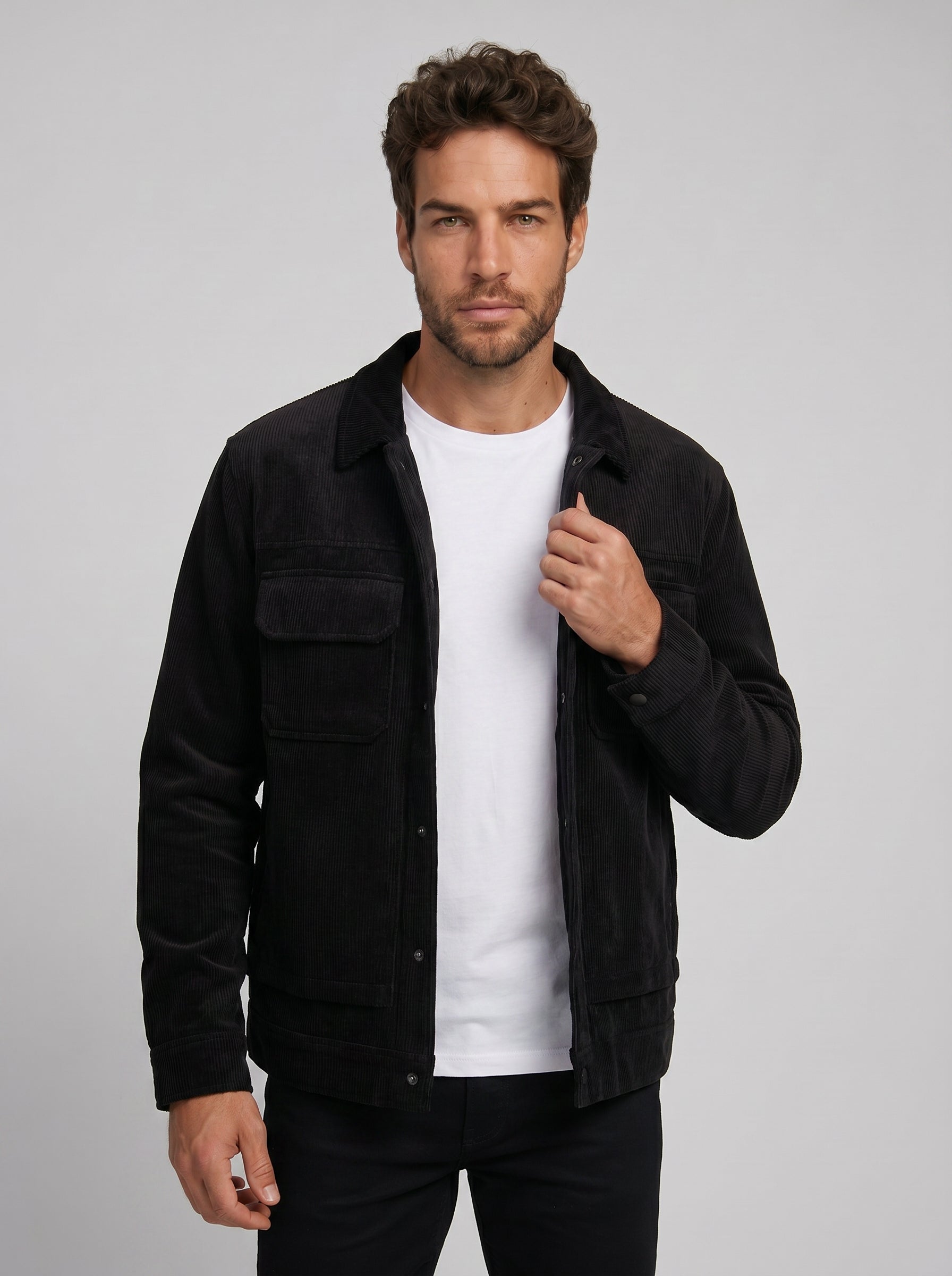 JAQUETA OVERSHIRT COTELÊ PRETA ZIGMA