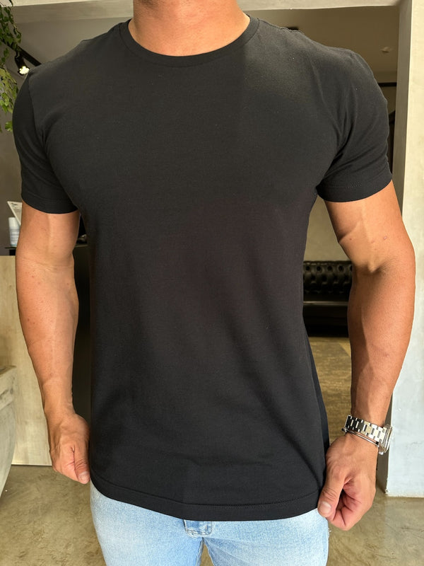 CAMISETA ESSENTIAL PRETO URBO
