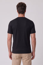 CAMISETA RAVELLO CANELADA PRETA ZIGMA