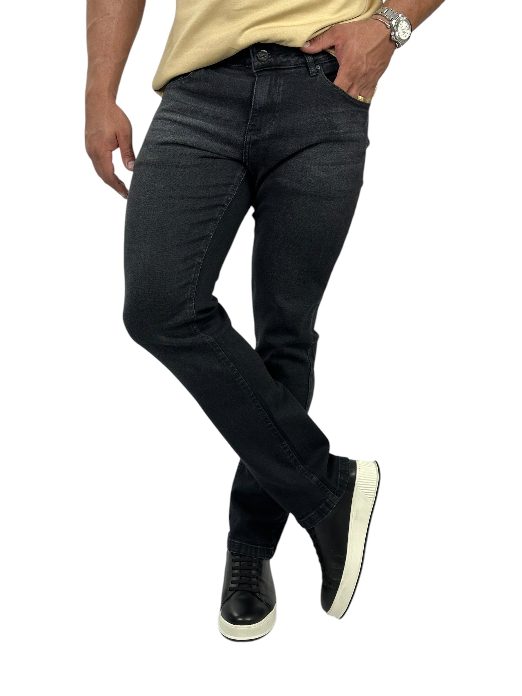 CALÇA DAREN REGULAR FIT TOTAL BLACK LIXADO LEE