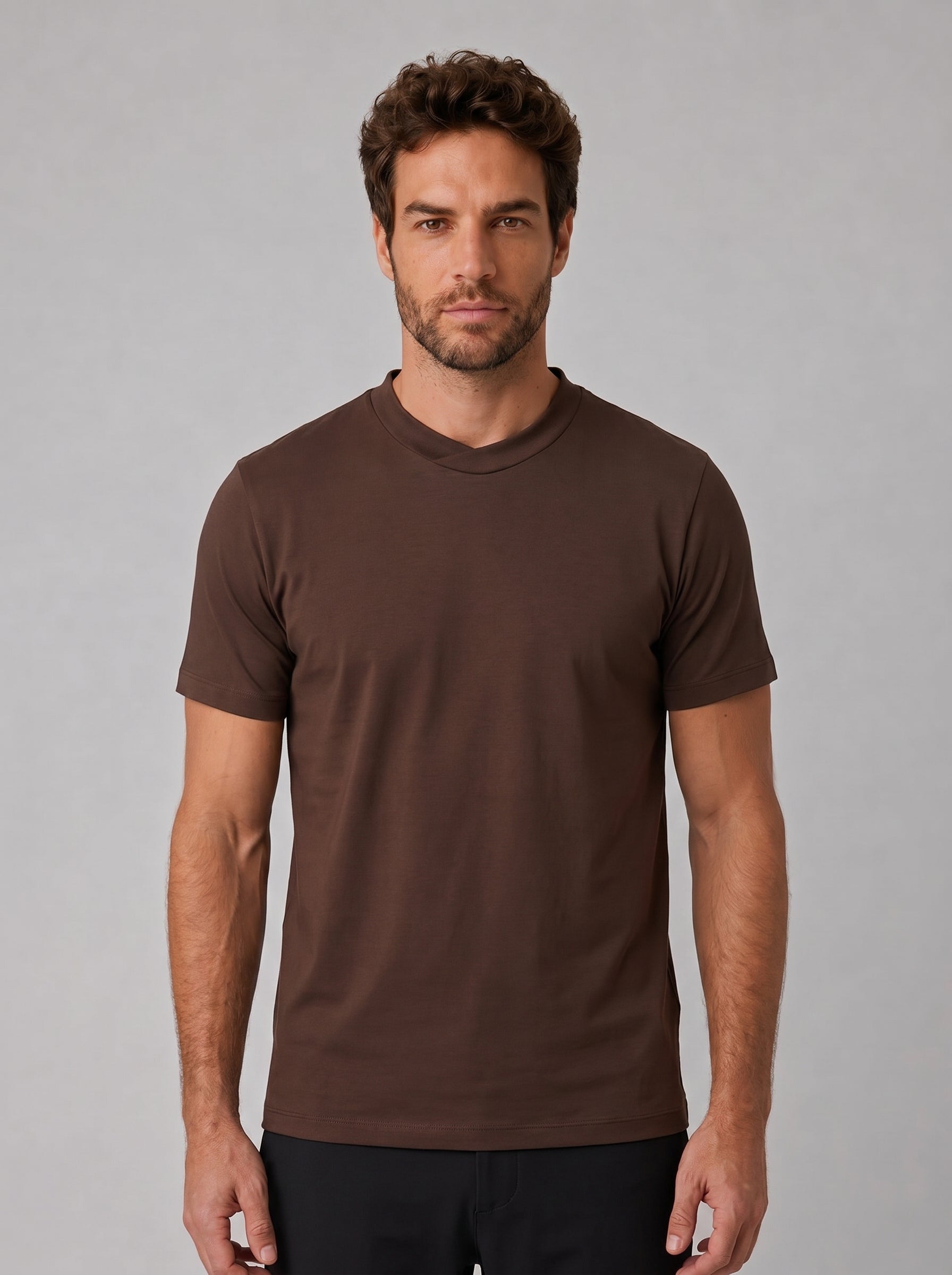 CAMISETA SUEDINE GOLA CRUZADA MARROM ZIGMA