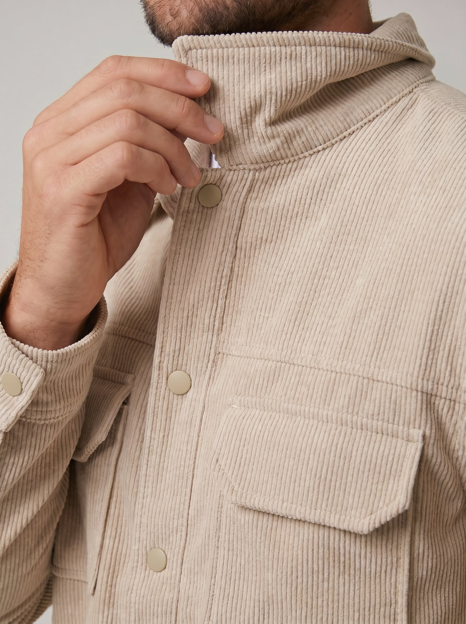 JAQUETA OVERSHIRT COTELÊ BEGE ZIGMA