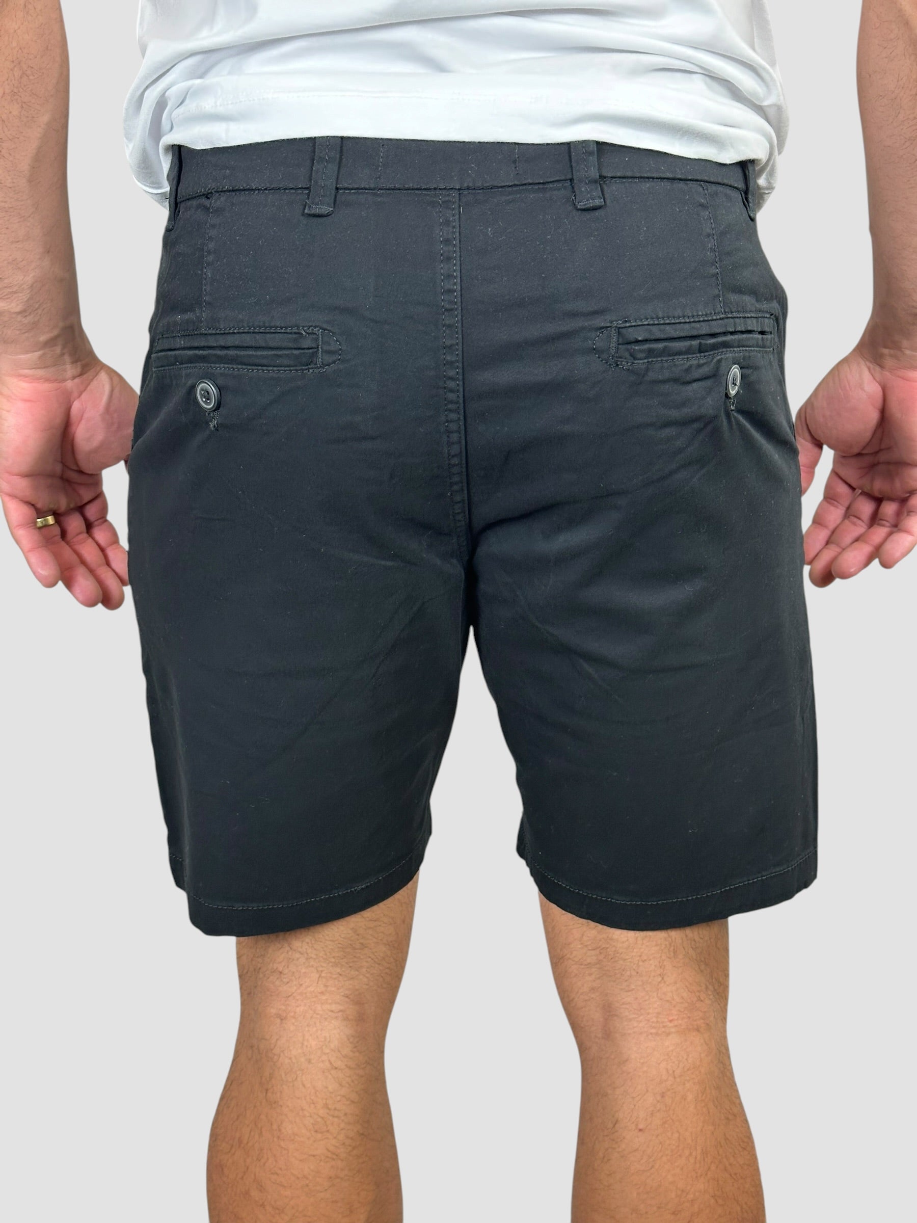 BERMUDA CHINO SARJA PRETA ZIGMA