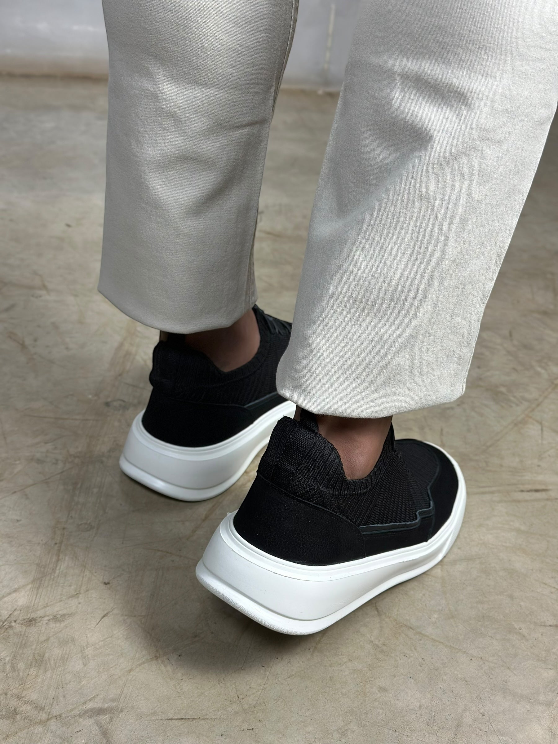 TENIS KNIT VIVACE PRETO ZIGMA