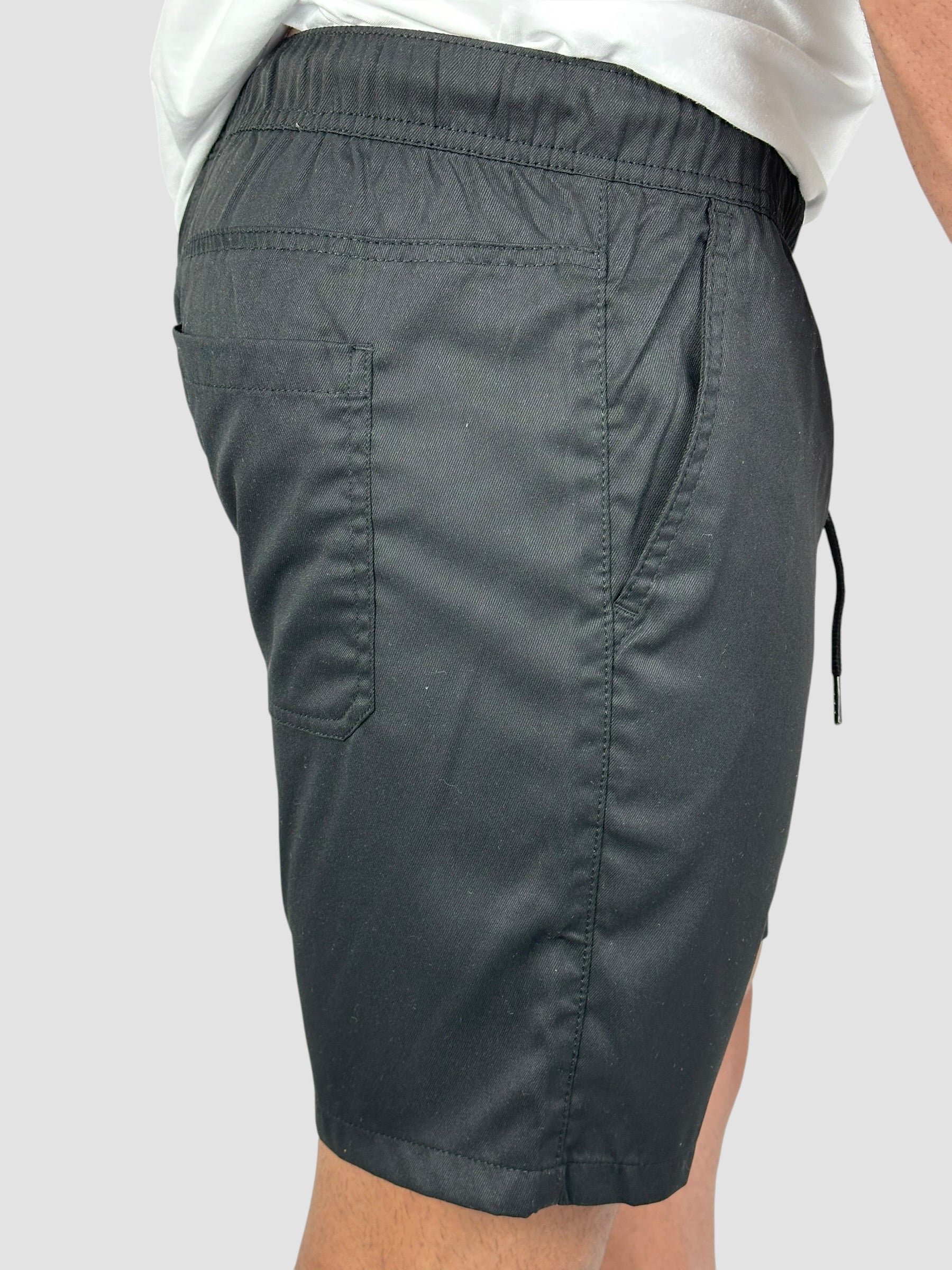 SHORT BOB PRETO ZIGMA