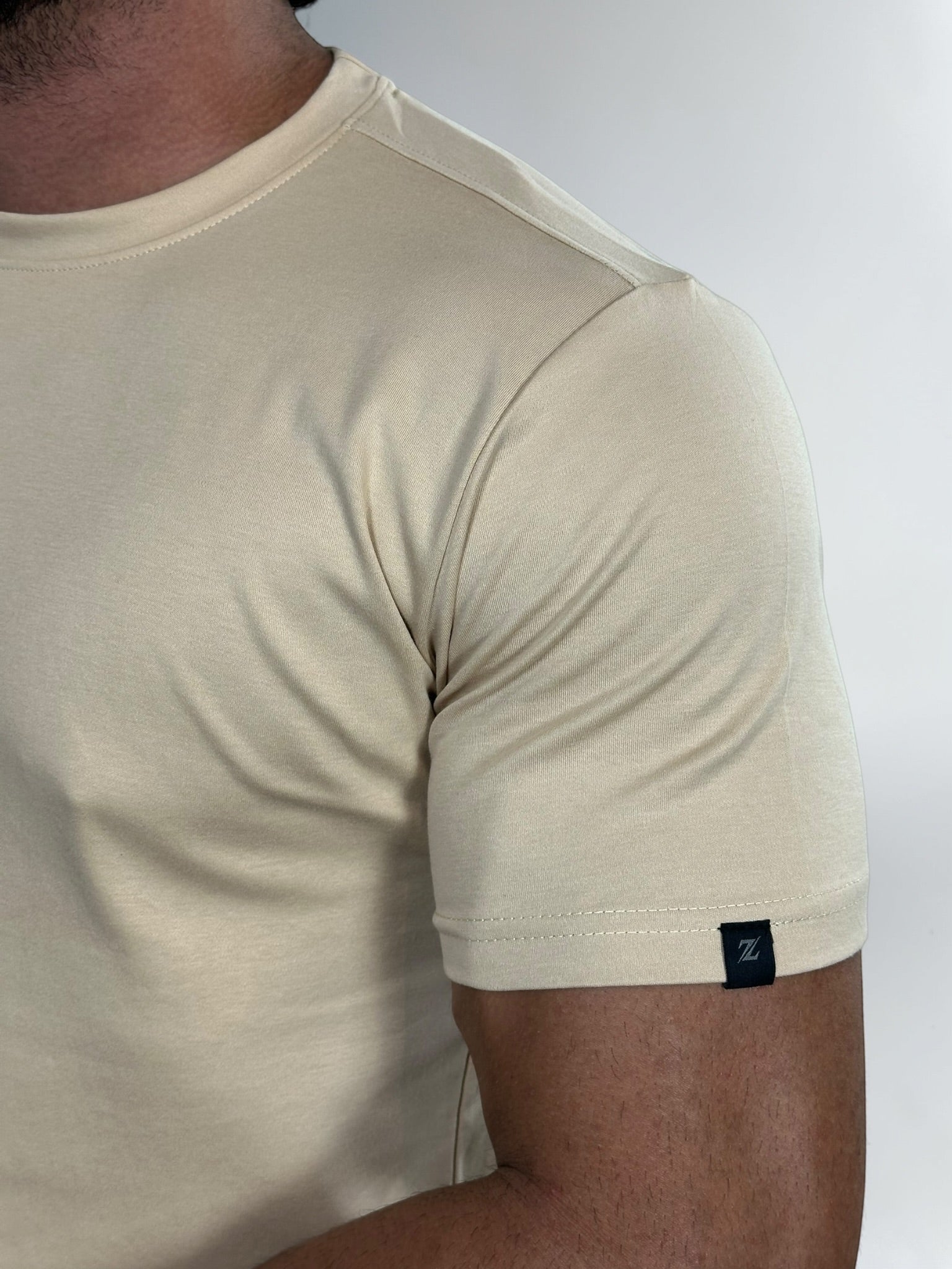 CAMISETA PIMA INTERLOCK BEGE ZIGMA