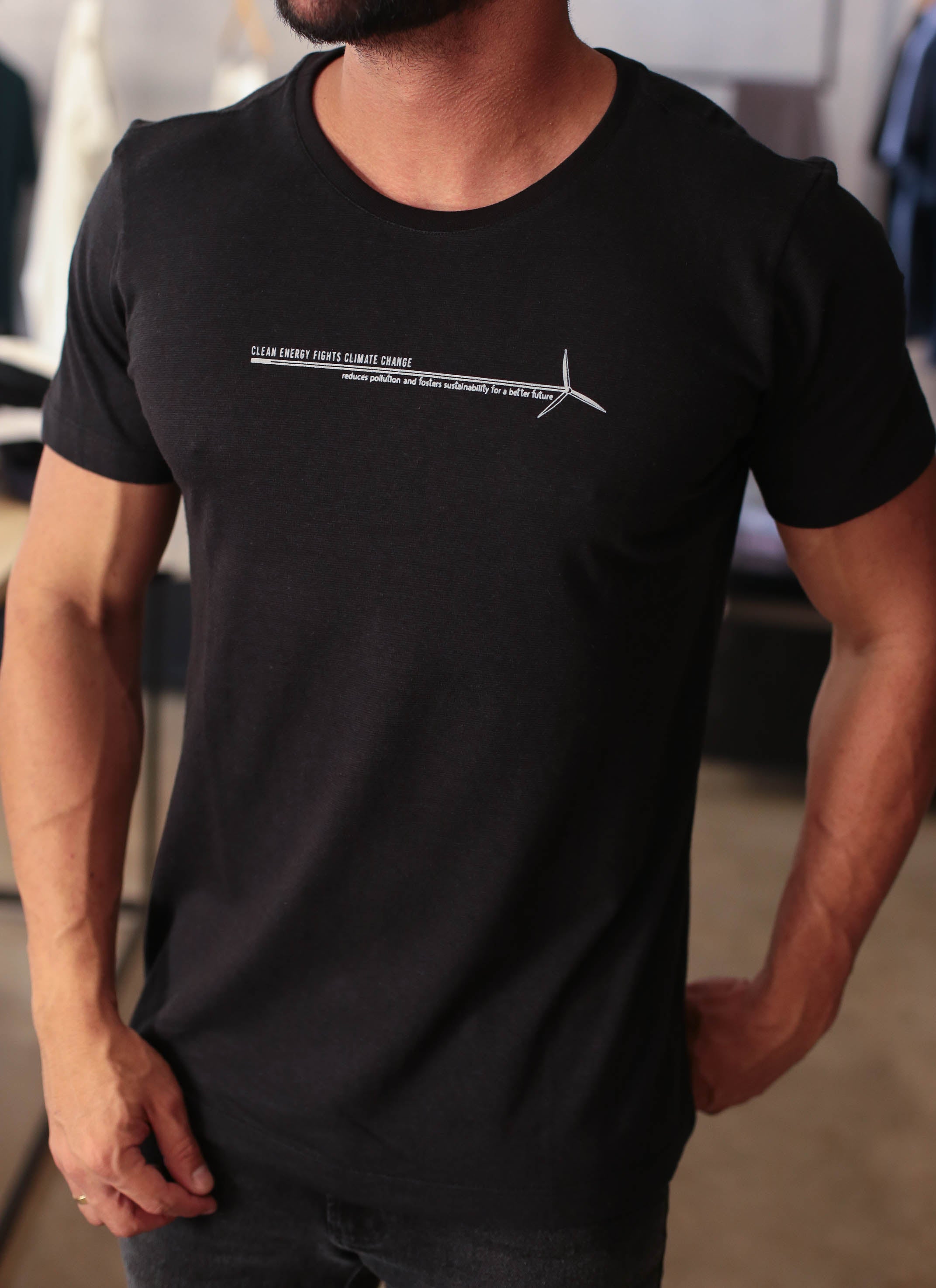 CAMISETA CLEAN ENERGY PRETO URBO